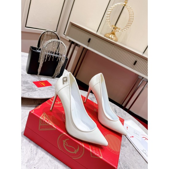 CL Shoes Fashion shoes
 Top Quality