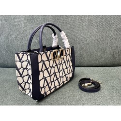 Valentino Bags Top Quality
35/25/17cm