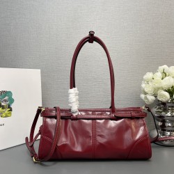 Prada Bags Top Quality
32x15.5x12cm