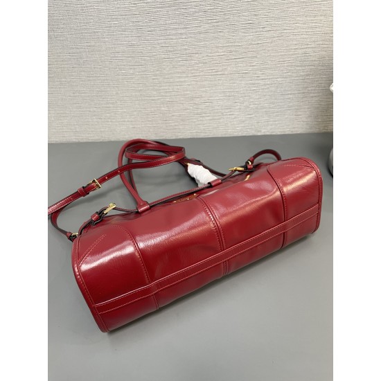 Prada Bags Top Quality
32x15.5x12cm