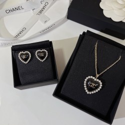 Chanel Jewelry Necklace