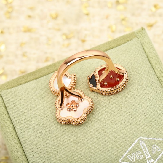 Van Cleef Jewelry Ring