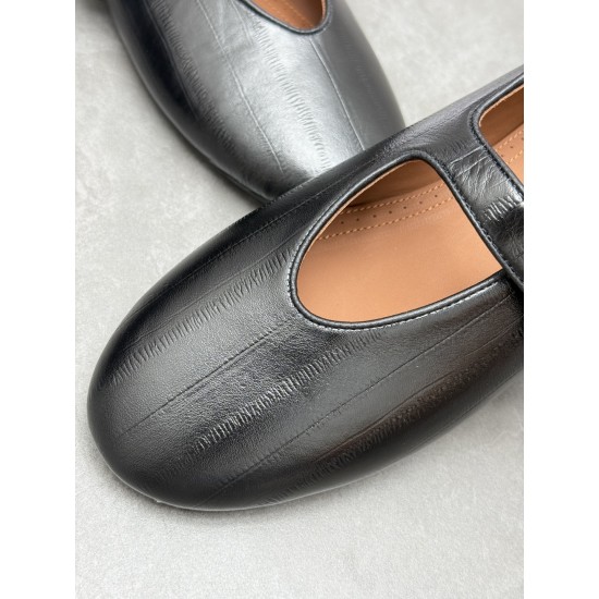 Alaia Shoes Top Quality