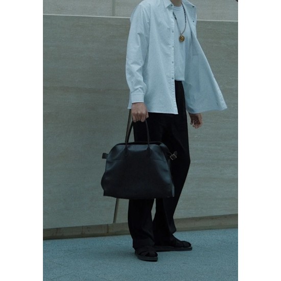 The Row Bags Top Quality
Small:26.20.18
Big:38.26.23