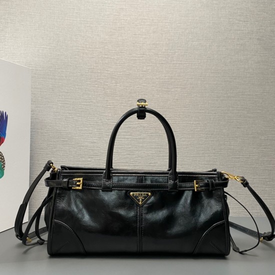Prada Bags Top Quality
32x15.5x12cm