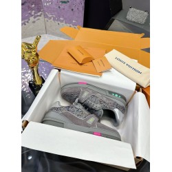 LV Shoes Top Quality
women 35-40 

men 39-45