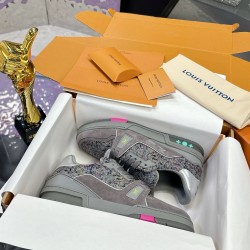 LV Shoes Top Quality
women 35-40 

men 39-45