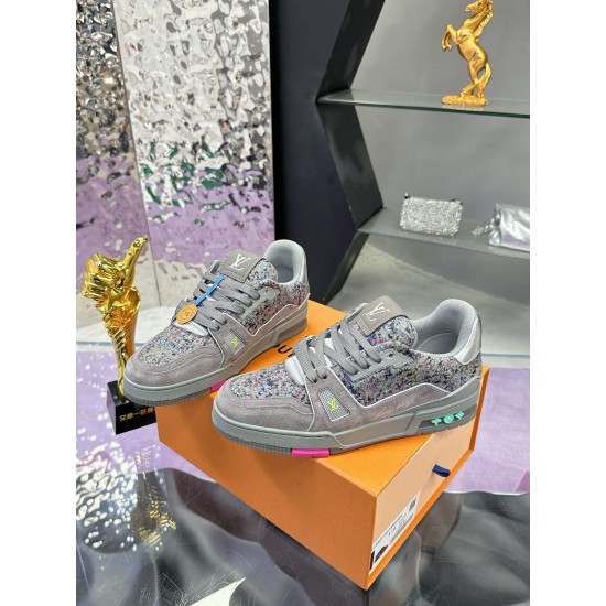 LV Shoes Top Quality
women 35-40 

men 39-45