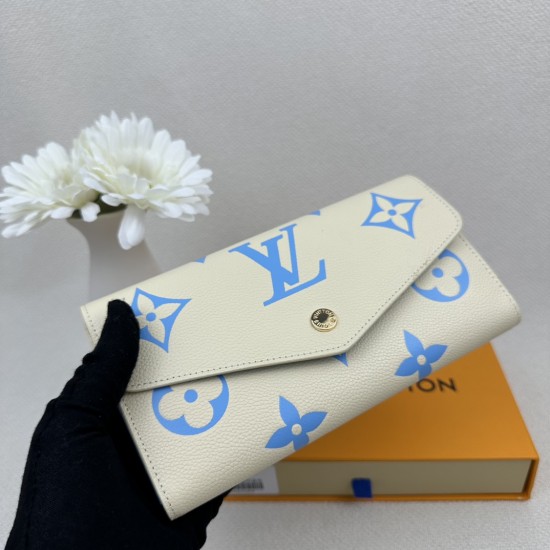 LV Bags High Quality Flip Wallet
