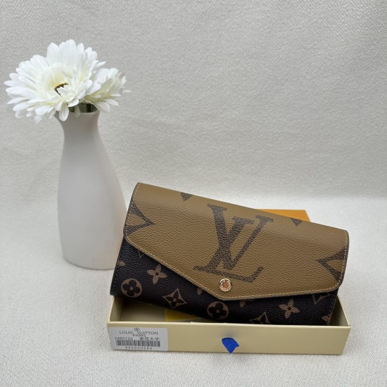 LV Bags High Quality Flip Wallet
