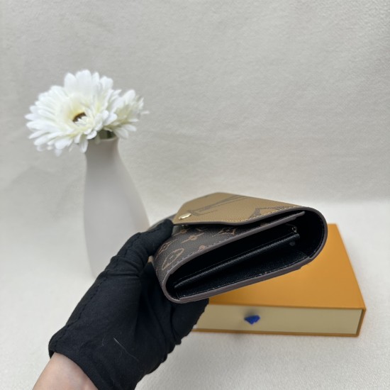 LV Bags High Quality Flip Wallet
