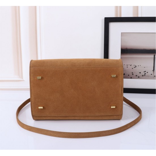 The Row Bags Top Quality
Small:26.20.18
Big:38.26.23