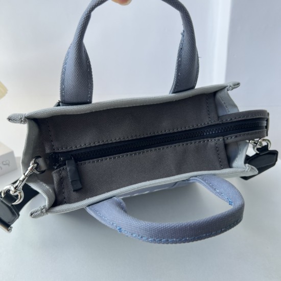 MJ Tote Full leather size: 41 * 34 * 15cm $140 Full leather medium size: 33 * 28 * 13cm $120 Full leather small size: 26 × 20 × 13cm $100 Fabric Large Size: 41 * 34 * 15cm $100 Medium size of fabric: 33 * 28 * 13cm $90 Fabric small size: 26 × 20 × 13cm $8