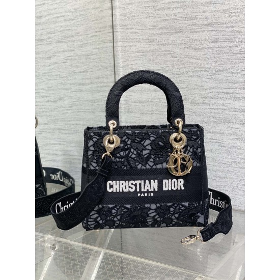 Dior Bags Top Quality
Five Grid