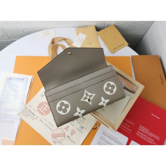 LV Bags High Quality Flip Wallet
