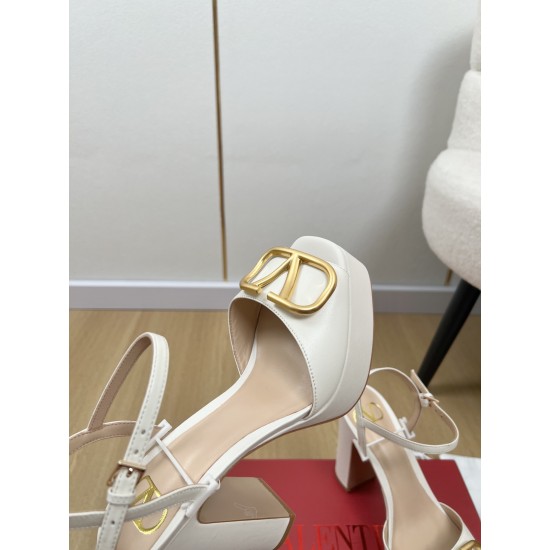 Valentino Shoes Top Quality
