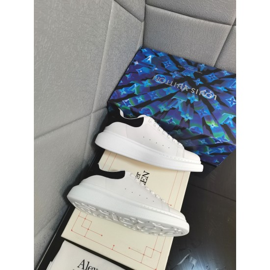 McQueen Shoes High Quality
women 35-40 

men 39-44