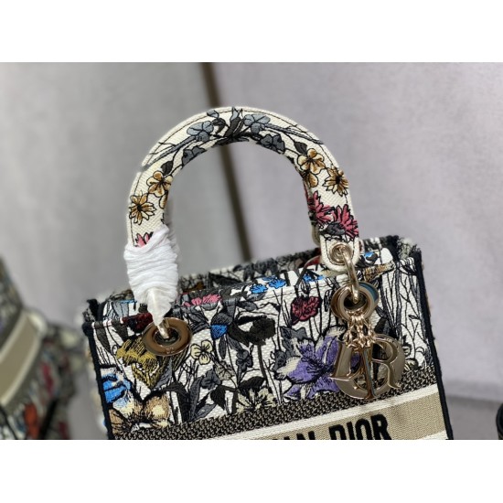 Dior Bags Top Quality
Five Grid