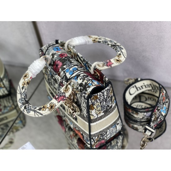 Dior Bags Top Quality
Five Grid