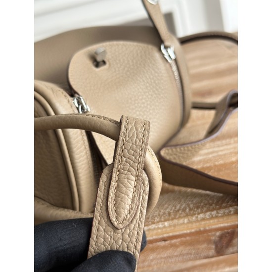 Hermes Bags Top Quality lindy琳迪
19cm $240