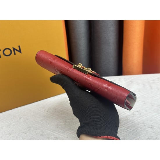 LV Bags High Quality Flip Wallet
