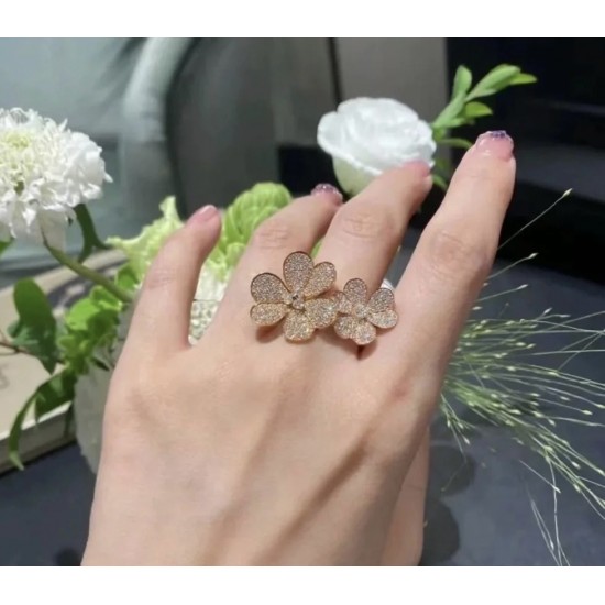 Van Cleef Jewelry Ring