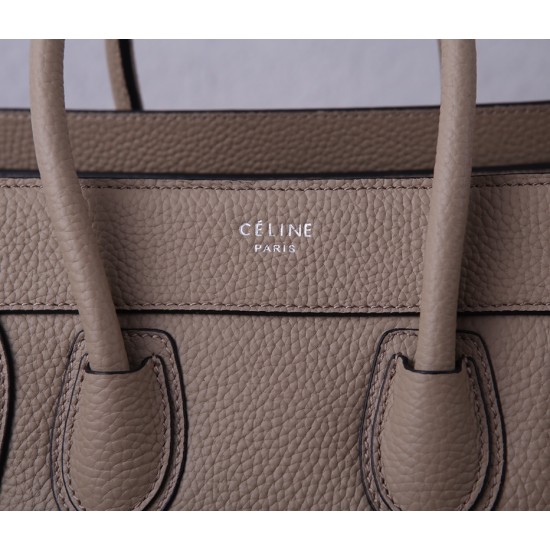 Celine Bags Top Quality 
Small size 20 * 20 * 8cm
Medium size 26 * 26 * 13cm
Large size 30 * 30 * 15cm