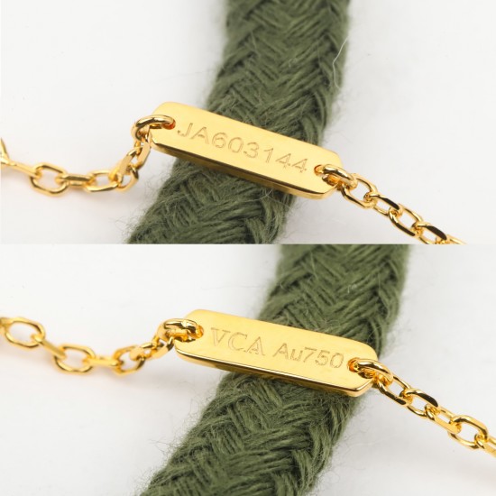 Van Cleef Jewelry Necklace