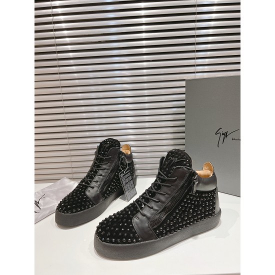CL Shoes Casual shoes

 Top Quality