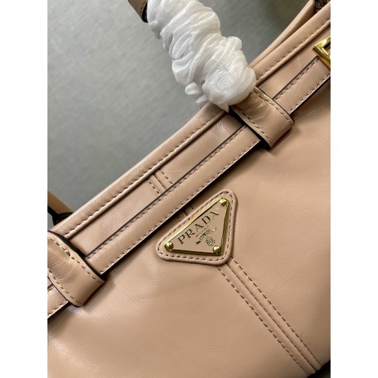Prada Bags Top Quality
32x15.5x12cm