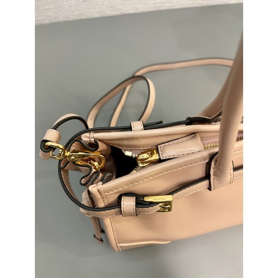 Prada Bags Top Quality
32x15.5x12cm