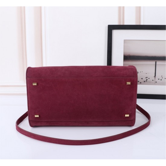 The Row Bags Top Quality
Small:26.20.18
Big:38.26.23