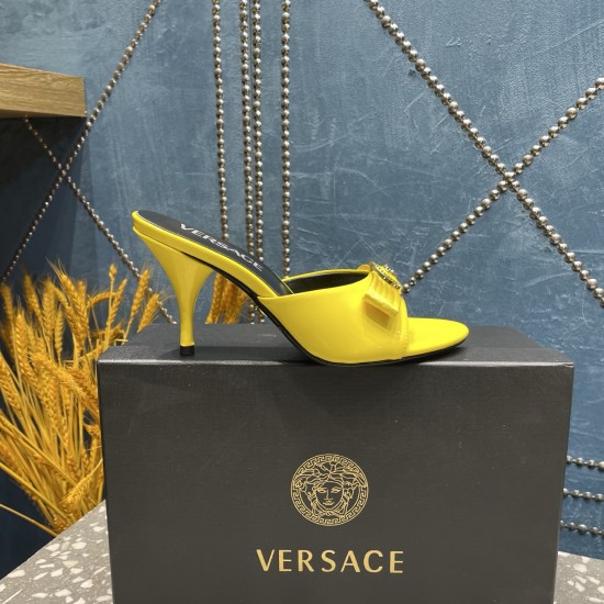 Versace Shoes Fashion shoes
 Top Quality