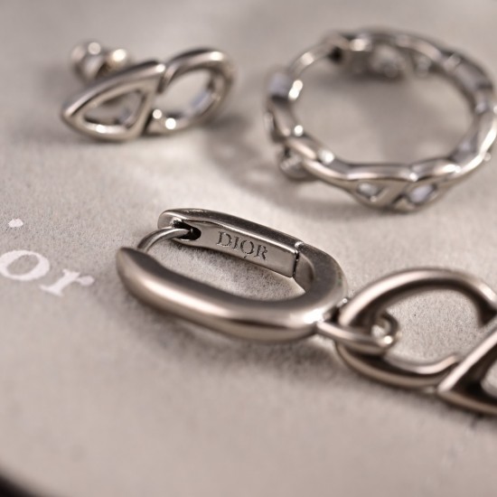 Dior Jewelry Necklace