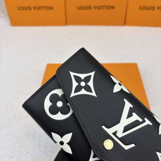 LV Bags High Quality Flip Wallet
