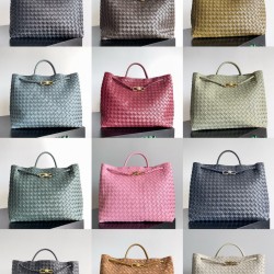 BV Bags Top Quality ANDIAMO 743575