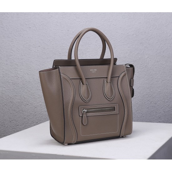 Celine Bags Top Quality 
Small size 20 * 20 * 8cm
Medium size 26 * 26 * 13cm
Large size 30 * 30 * 15cm