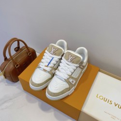 LV Shoes Top Quality
women 35-40 

men 39-45