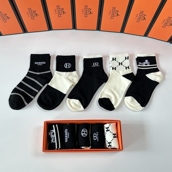 Hermes Socks