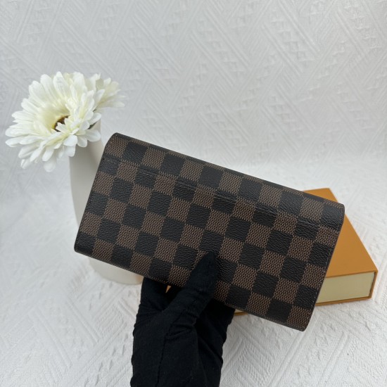 LV Bags High Quality Flip Wallet
