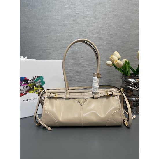 Prada Bags Top Quality
32x15.5x12cm