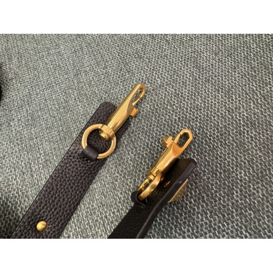 Valentino Bags Top Quality
35/25/17cm