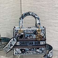 Dior Bags Top Quality
Five Grid