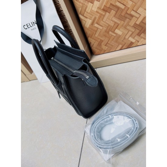 Celine Bags Top Quality 
Small size 20 * 20 * 8cm
Medium size 26 * 26 * 13cm
Large size 30 * 30 * 15cm