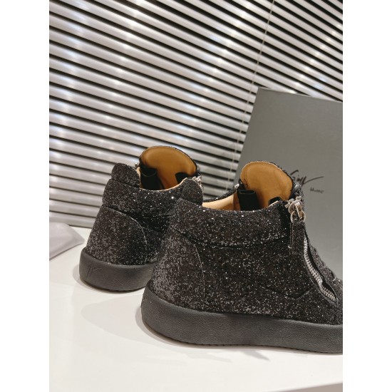 CL Shoes Casual shoes

 Top Quality