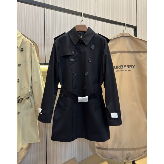 Burberry coat
uk4，6，8，10，12