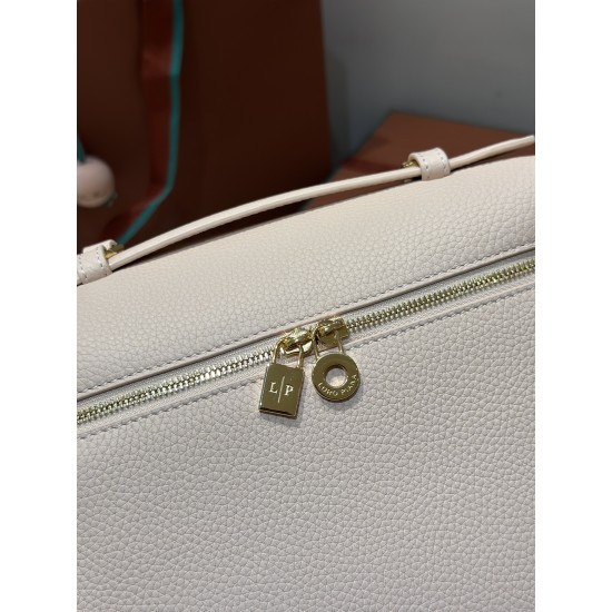 LP Bags Top Quality Size: 23 × 8 × 22cm