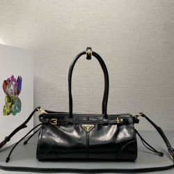 Prada Bags Top Quality
32x15.5x12cm