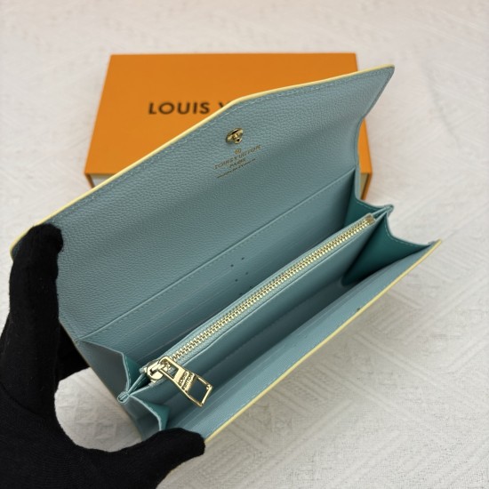 LV Bags High Quality Flip Wallet
