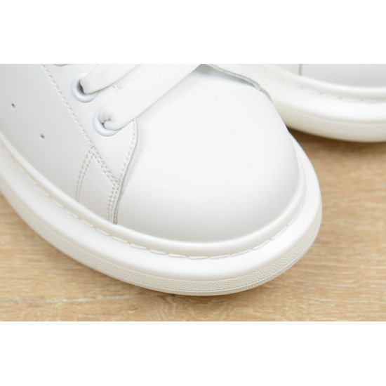 McQueen Shoes High Quality
women 35-40 

men 39-44